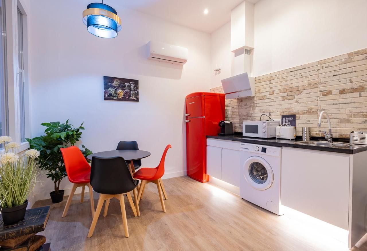 Sevilla Deluxe Suites Εξωτερικό φωτογραφία